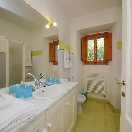 With Swimming Pool And Panoramic View Of The Apennines Villa Tredozio