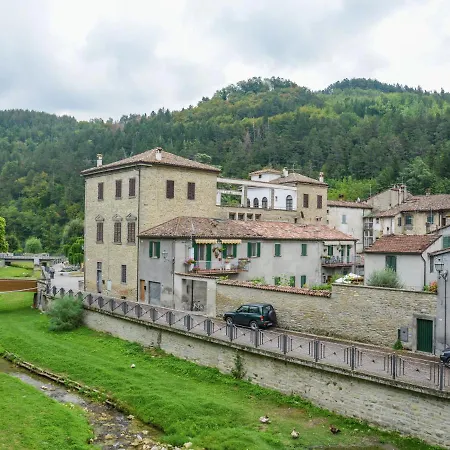 With Swimming Pool And Panoramic View Of The Apennines Villa